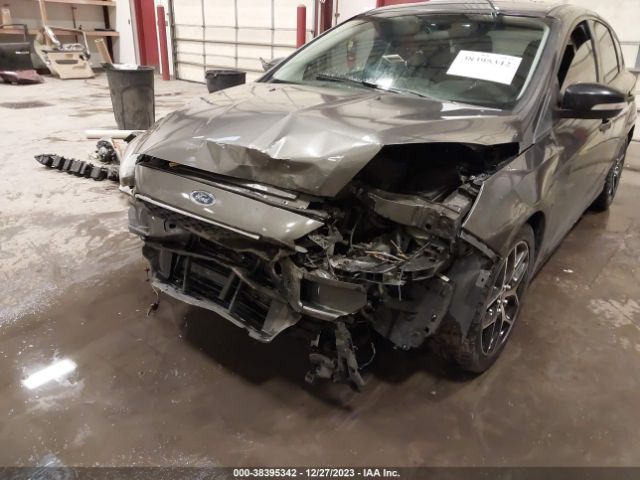 1FADP3M27JL241134 Ford FOCUS SEL