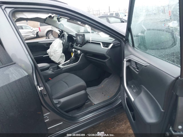 Toyota RAV4 LE 2020 2T3H1RFV0LC062412 Image 5