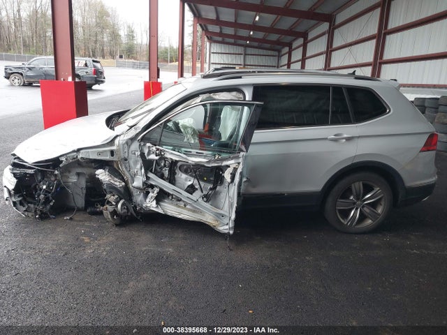 2018 VOLKSWAGEN TIGUAN 2.0T SEL PREMIUM VIN: 3VV4B7AX9JM004239