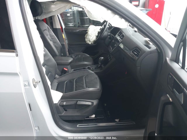2018 VOLKSWAGEN TIGUAN 2.0T SEL PREMIUM VIN: 3VV4B7AX9JM004239
