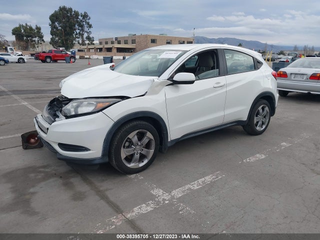 Honda HR-V LX 2018 3CZRU5H32JM717967 Image 2