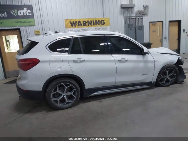 BMW X1 Xdrive28i 2017 WBXHT3C33H5F69043 Image 13