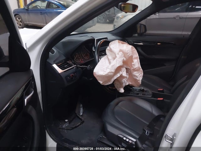 BMW X1 Xdrive28i 2017 WBXHT3C33H5F69043 Image 5