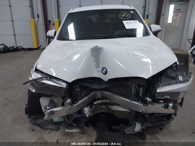 BMW X1 Xdrive28i 2017 WBXHT3C33H5F69043 Image 6