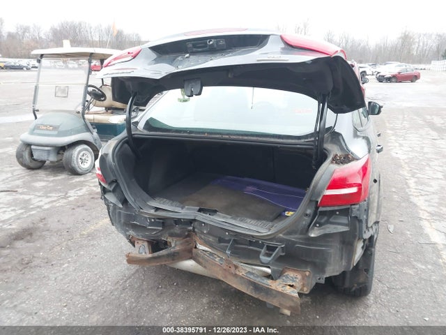 2015 FORD FOCUS SE VIN: 1FADP3F28FL335754