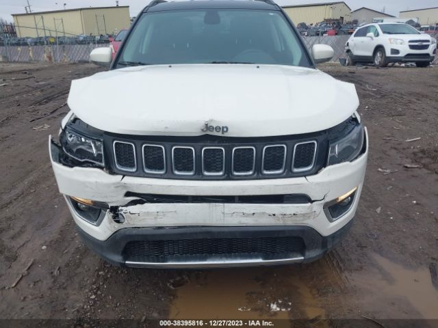 3C4NJDCB1JT372748 Jeep Compass Limited 4x4