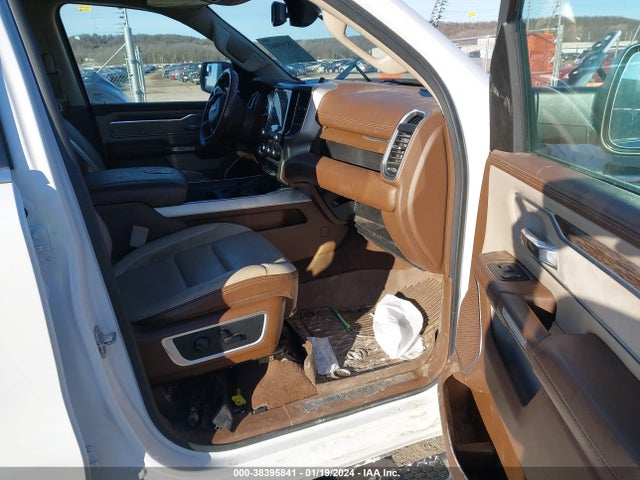 RAM 1500 Laramie  4x4 5'7 Box 2020 1C6SRFJT7LN420654 Image 5