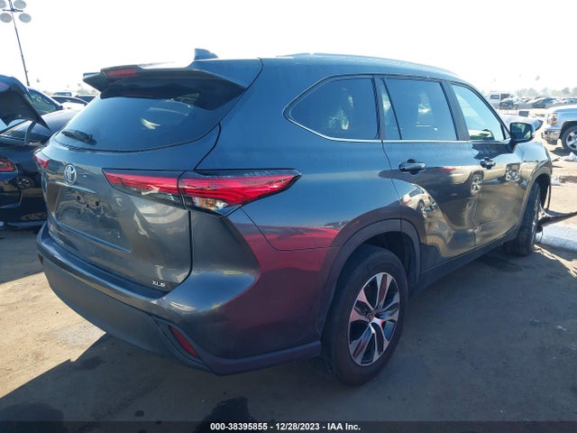 Toyota Highlander Xle 2023 5TDKDRAH5PS008026 Image 4