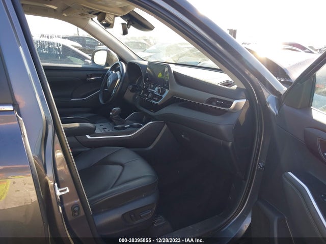 Toyota Highlander Xle 2023 5TDKDRAH5PS008026 Image 5