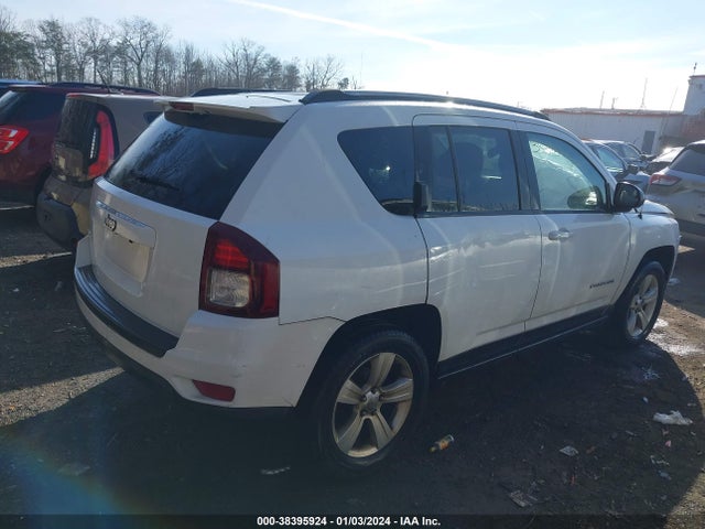 Jeep Compass Sport 2015 1C4NJDBBXFD316872 Image 4