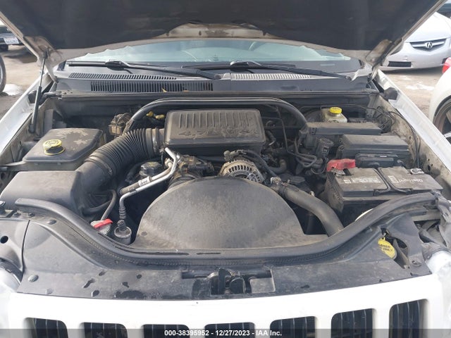 2005 JEEP GRAND CHEROKEE LAREDO VIN: 1J4HS48N15C706883