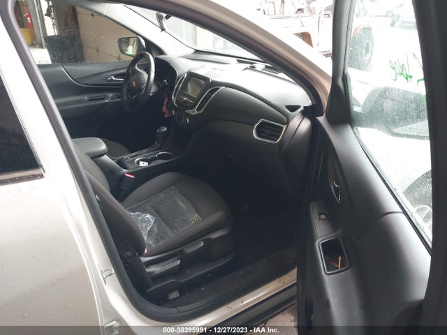 Chevrolet EQUINOX LT 2018 2GNAXSEV9J6347035 Image 5