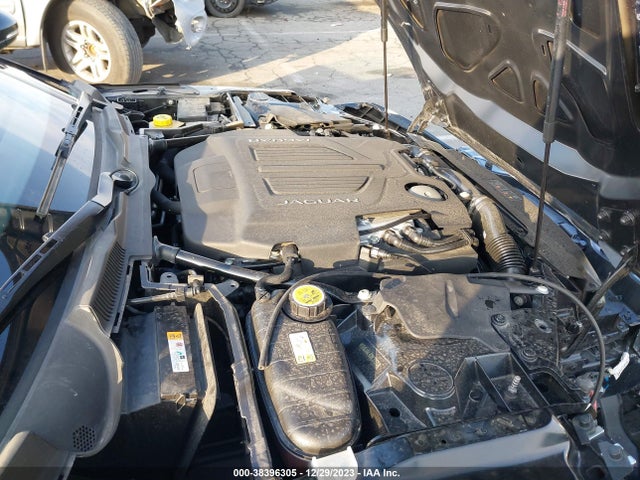 2016 JAGUAR F-TYPE SAJWJ6HL4GMK29875 Photo 9