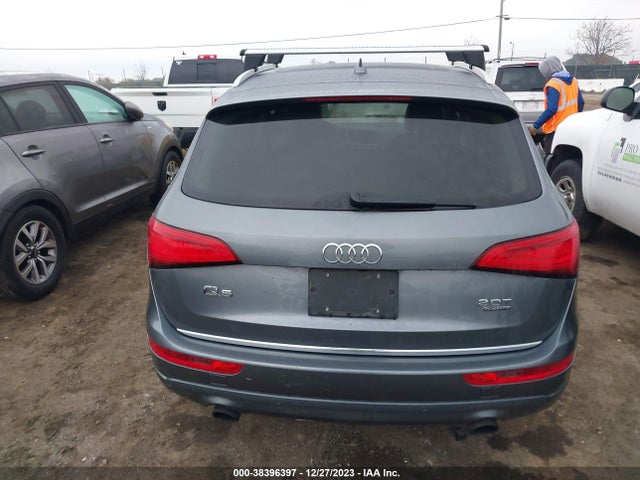 Audi Q5 2.0t Premium 2016 WA1L2AFP5GA118271 Image 16
