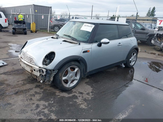2003 MINI COOPER HARDTOP WMWRC33403TC44376 Photo 1