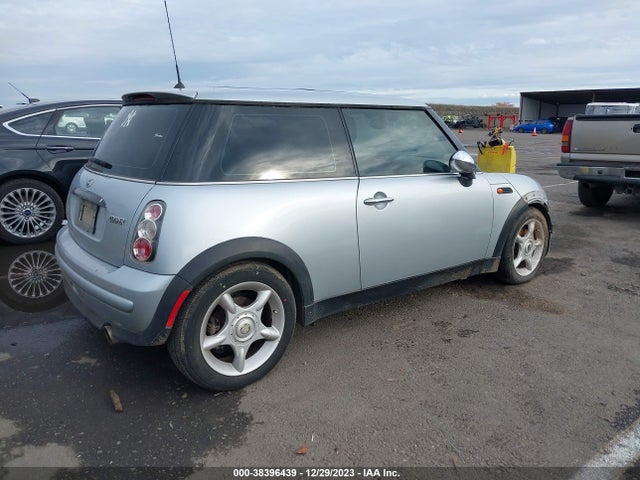 2003 MINI COOPER HARDTOP WMWRC33403TC44376 Photo 3
