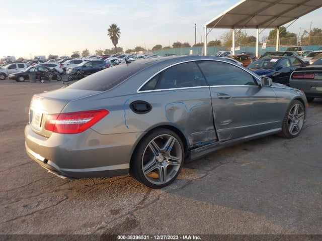 2010 MERCEDES-BENZ E 550 VIN: WDDKJ7CB7AF033206
