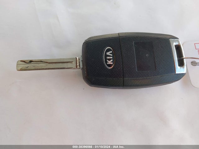 KIA SORENTO LX 2014 5XYKT3A6XEG487813 Image 11