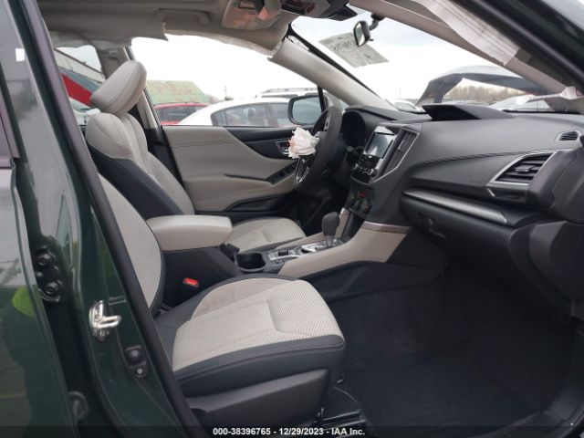 JF2SKADC6NH465731 Subaru Forester Premium