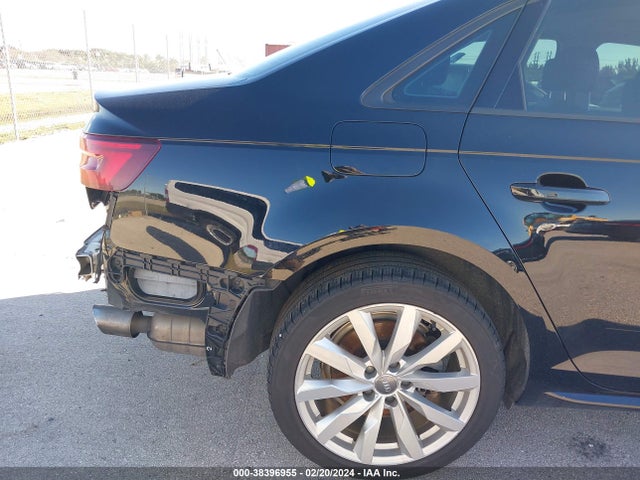 WAUKMAF44JA208775 Audi A4 2.0t Tech Ultra Premium/2.0t Ultra Premium