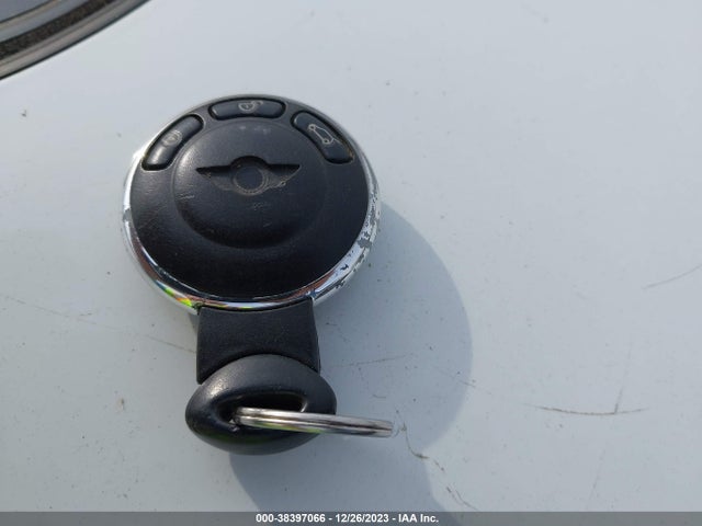 2008 MINI COOPER S WMWMF73538TT89806 Photo 10