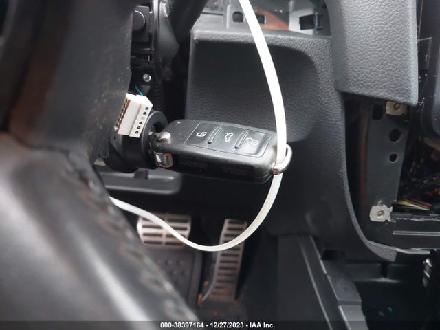 2013 VOLKSWAGEN GTI DRIVERS EDITION VIN: WVWHV7AJXDW139740