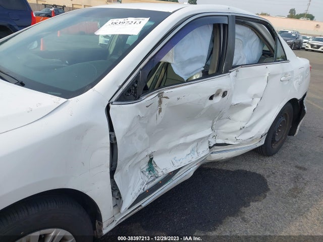 2014 TOYOTA CAMRY LE VIN: 4T4BF1FK5ER403172