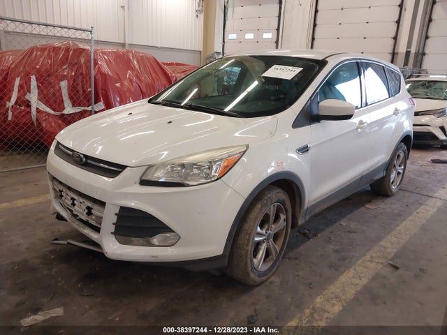 1FMCU9GX2EUB02470 Ford ESCAPE SE