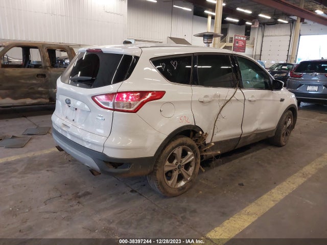 1FMCU9GX2EUB02470 Ford ESCAPE SE