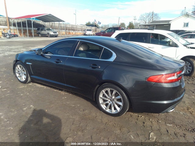 2013 JAGUAR XF SAJWA0ES8DPS96109 Photo 2