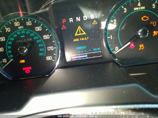 2013 JAGUAR XF SAJWA0ES8DPS96109 Photo 6
