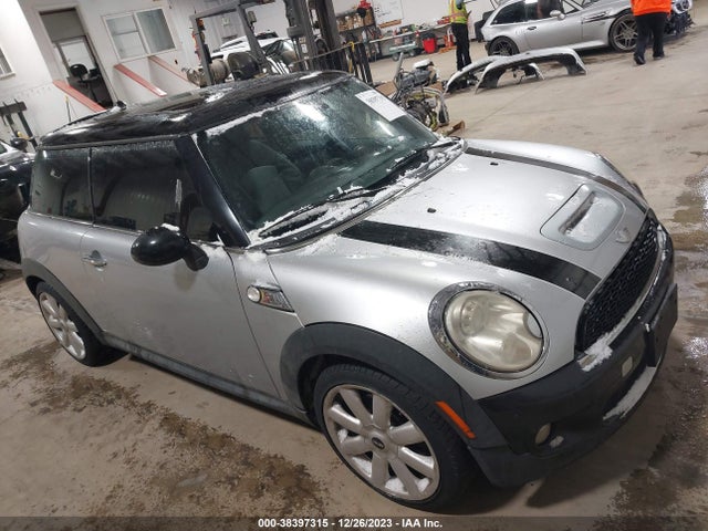 2008 MINI COOPER S WMWMF73578TV34958 Photo 0