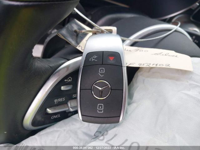 W1N0G8DB9MF952402 Mercedes-Benz Glc 300 Suv