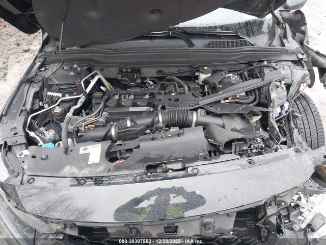 Honda Accord Touring 2018 1HGCV1F98JA100824 Image 10