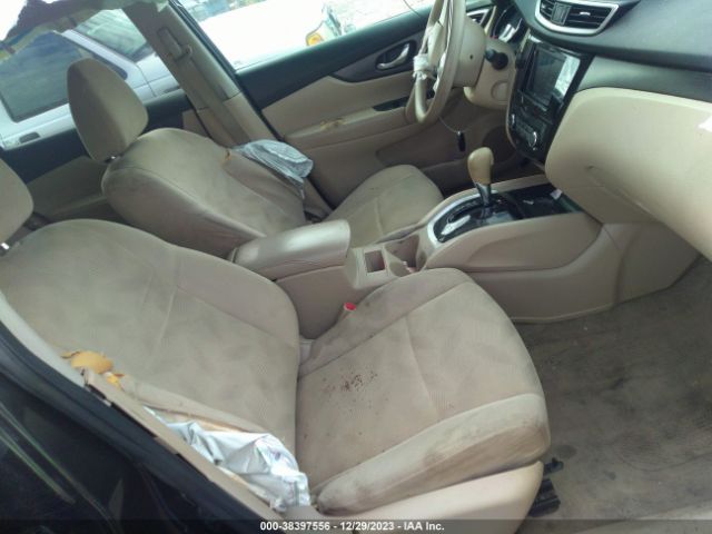 5N1AT2MV5EC823621 Nissan ROGUE SV