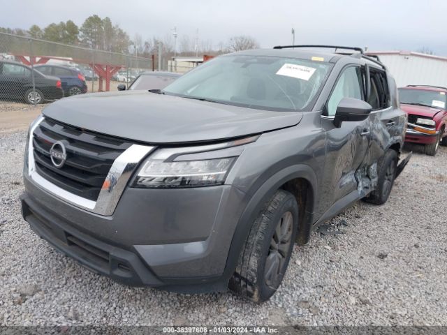 5N1DR3BA2NC242191 Nissan Pathfinder Sv 2wd