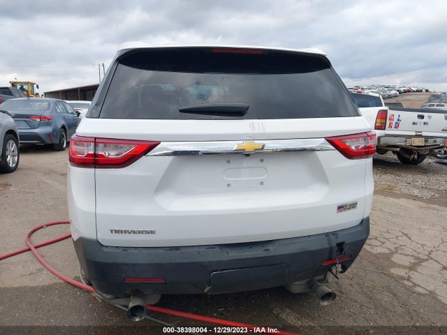Chevrolet Traverse Ls 2018 1GNERFKW0JJ153917 Image 16
