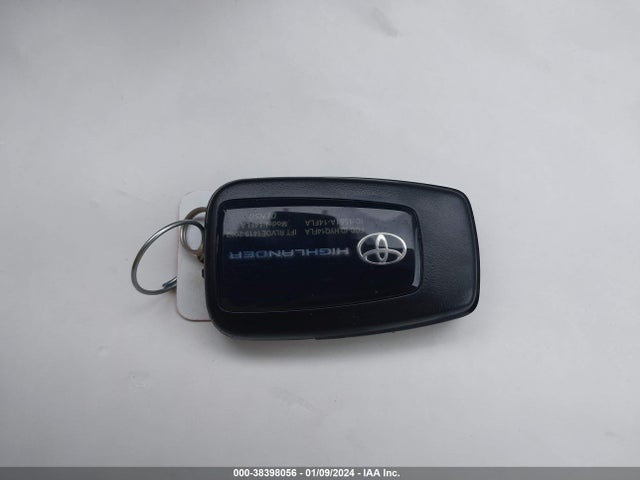 Toyota Highlander Xle 2022 5TDGZRBH0NS573223 Image 11