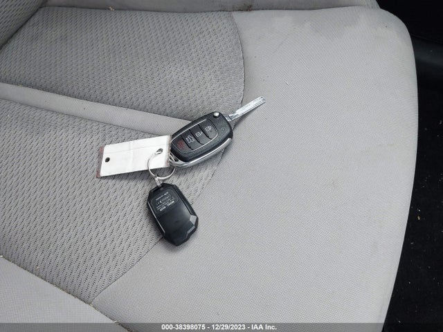 Hyundai SONATA SE 2019 5NPE24AFXKH768780 Image 11