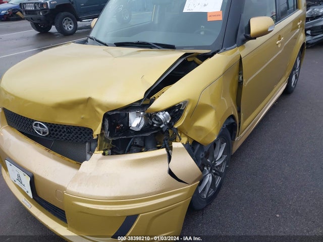 2008 SCION XB VIN: JTLKE50E581056335