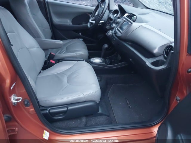 2010 HONDA FIT SPORT VIN: JHMGE8H64AS013913