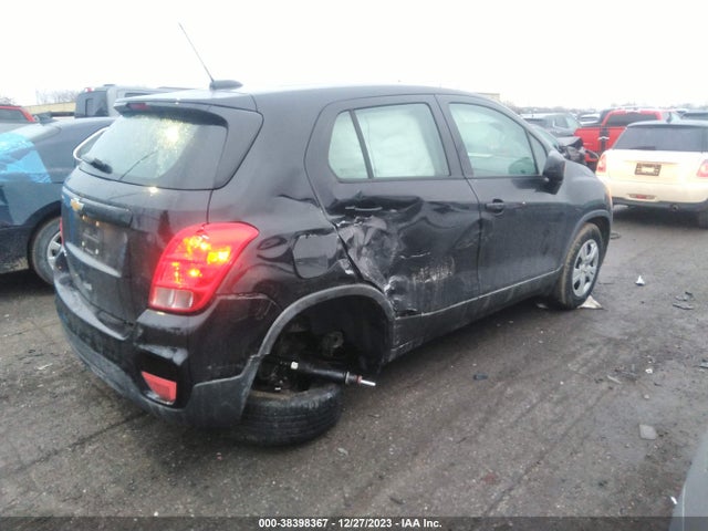 Chevrolet TRAX LS 2017 3GNCJKSB9HL179651 Image 4