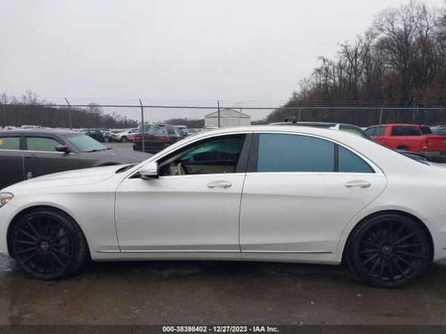 WDDUG8FB8FA136521 Mercedes-Benz S 550 4matic