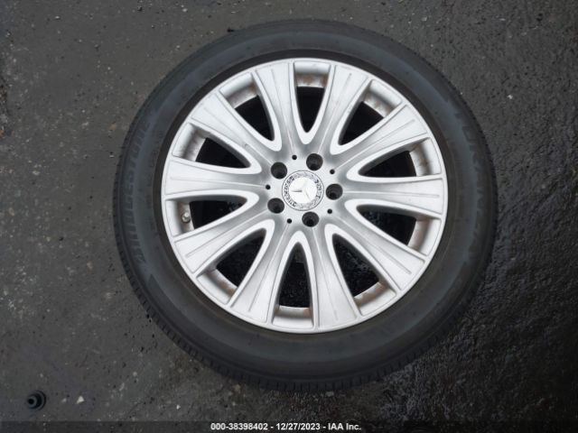 WDDUG8FB8FA136521 Mercedes-Benz S 550 4matic