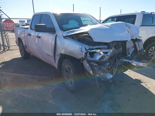 RAM 1500 Tradesman Quad Cab 4x2 6'4 Box 2021 1C6SRECG4MN543288 main image