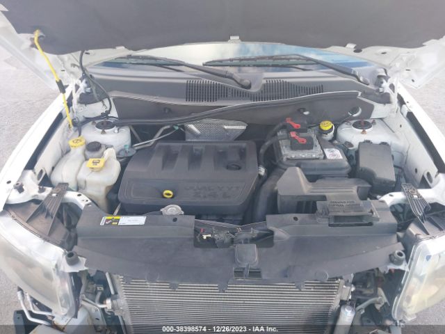 1C4NJCEB1ED518214 Jeep Compass Latitude