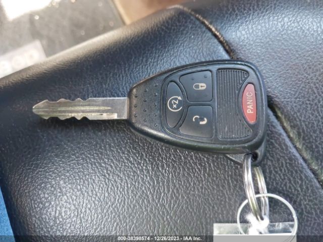 1C4NJCEB1ED518214 Jeep Compass Latitude