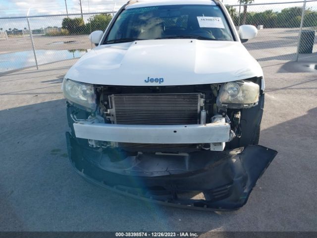 1C4NJCEB1ED518214 Jeep Compass Latitude
