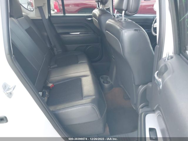1C4NJCEB1ED518214 Jeep Compass Latitude