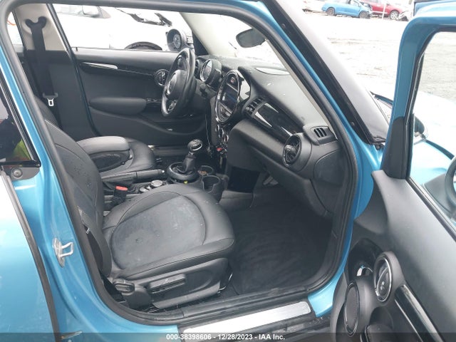 2019 MINI HARDTOP WMWXU1C52K2J02159 Photo 4